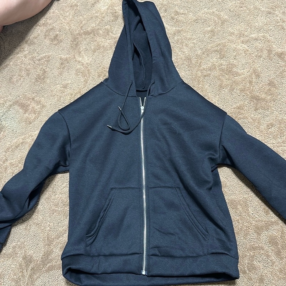 black zip up jacket